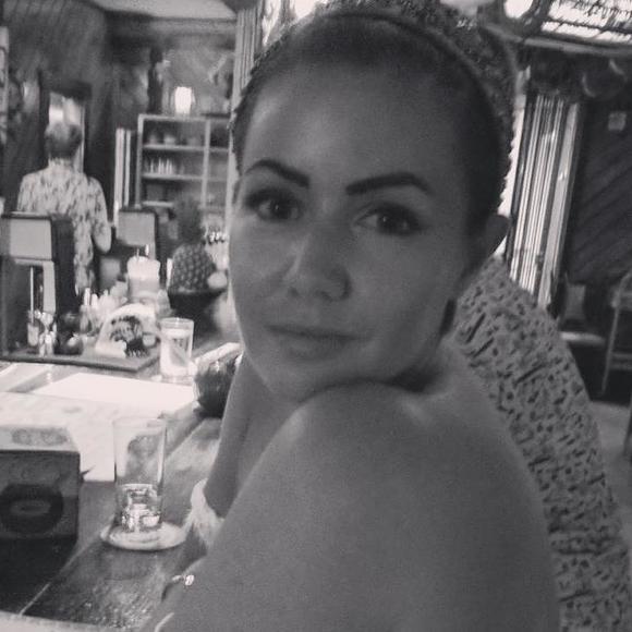 Meet your Posher, Christina - Picture 1 of 1